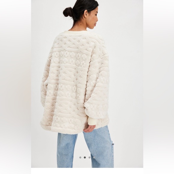 NWT Free people Cable Knit Sweater Ivory Size S - Picture 6 of 6